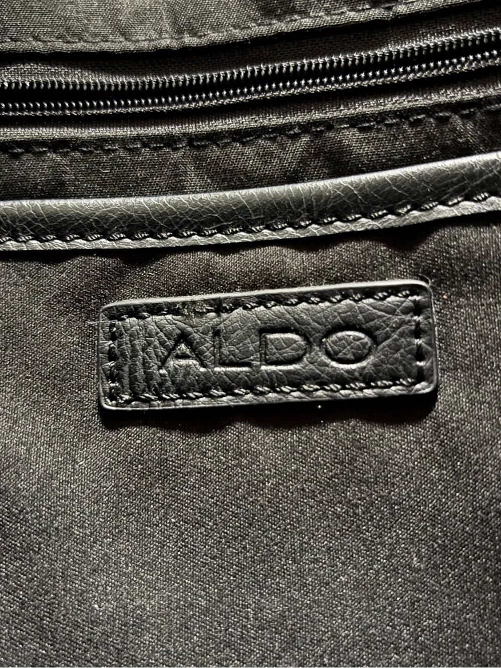 Aldo classic messenger